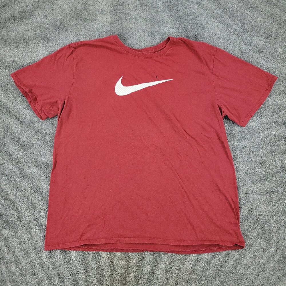 Nike Shirt Men's 2XL Red Logo Graphic Tee Crew Neck Short Sleeve Athletic Cut